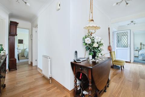 3 bedroom detached bungalow for sale, Ringwood Road, Verwood, BH31