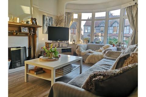 4 bedroom semi-detached house for sale, Queens Road, Llandudno, LL30