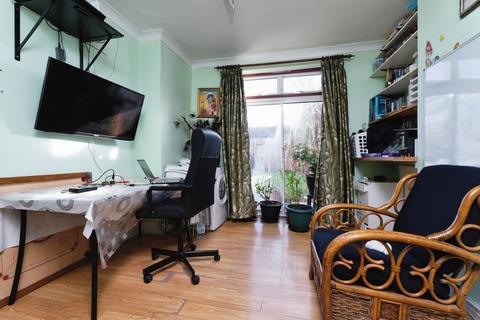 3 bedroom terraced house for sale, Manor Way, Mitcham, CR4