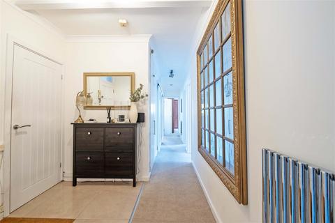 3 bedroom flat for sale, West Cliff Road, Bournemouth BH4