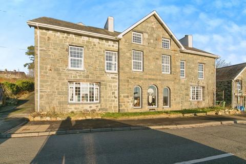 undefined, Garndolbenmaen, Garndolbenmaen, LL51