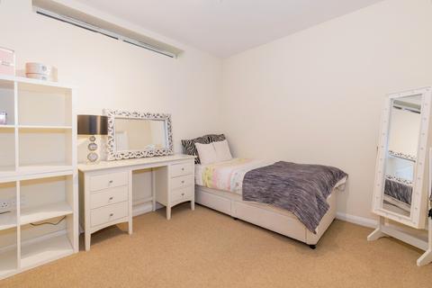 undefined, Hay Croft, Bradford, BD10
