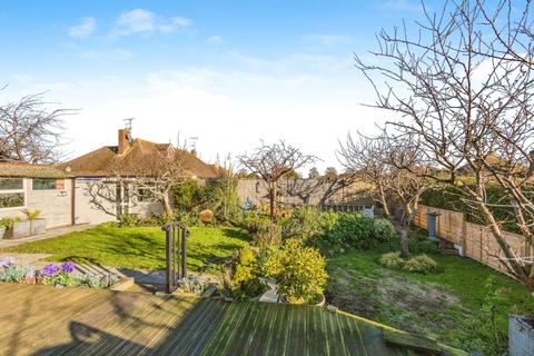 2 bedroom semi-detached bungalow for sale, Selmeston Road, Eastbourne, BN21