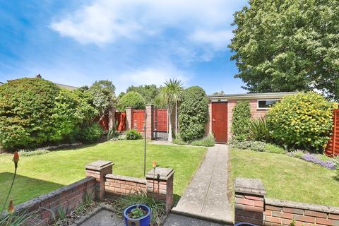 4 bedroom detached house for sale, Cogdeane Road, Poole, BH17