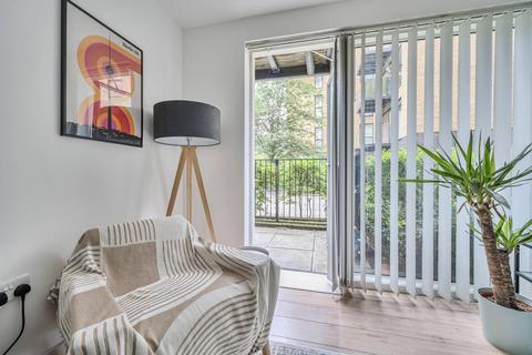 1 bedroom flat to rent, Conington Road, Lewisham, London, SE13