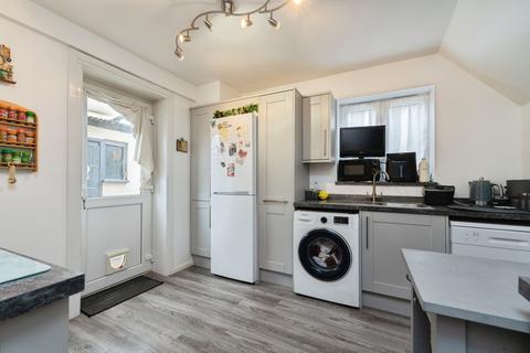 3 bedroom end of terrace house for sale, Carisbrooke Road, Mitcham, CR4
