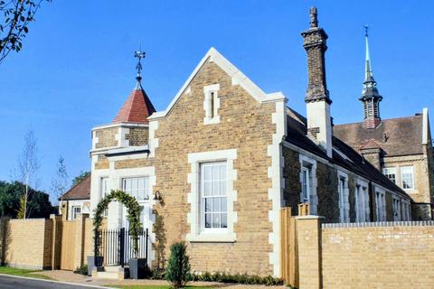 Chapel Drive, Dartford, DA2