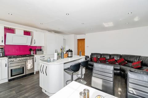 4 bedroom semi-detached house for sale, Como Gardens, Bradford, BD8