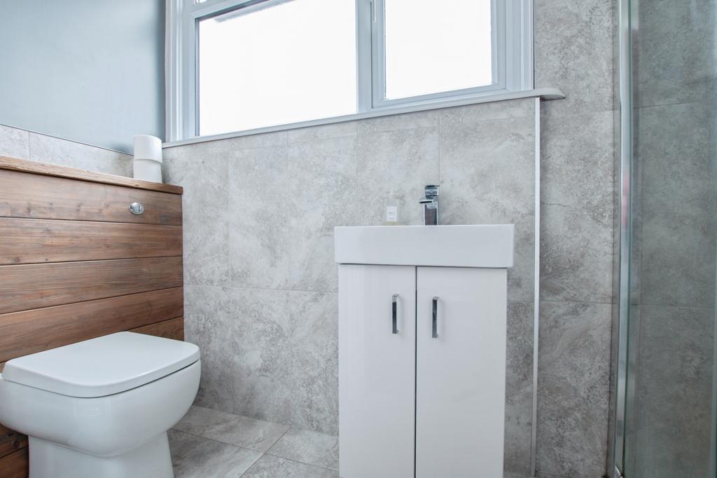 En-suite Two