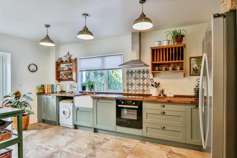 3 bedroom detached house for sale, Clarendon Road, Broadstone, BH18