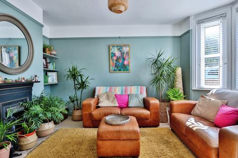 3 bedroom detached house for sale, Clarendon Road, Broadstone, BH18