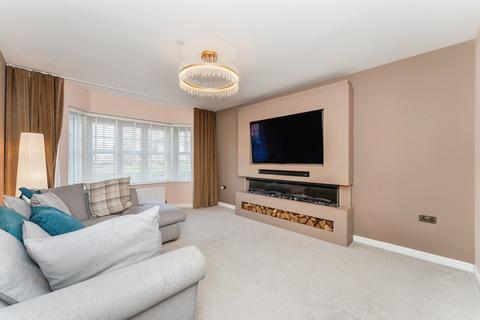 4 bedroom detached house for sale, Llys Hen Reilffordd, St. Asaph, LL17