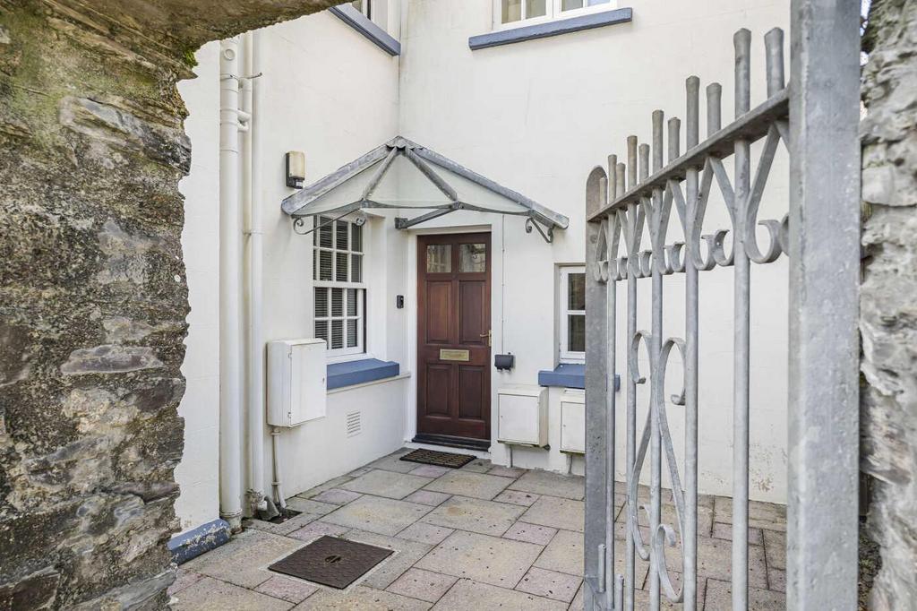 Maisonette Entrance