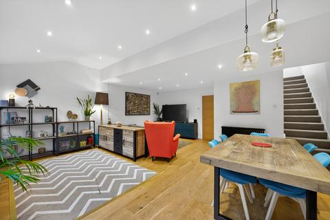 4 bedroom detached house for sale, Vincent Close, Barnet, EN5
