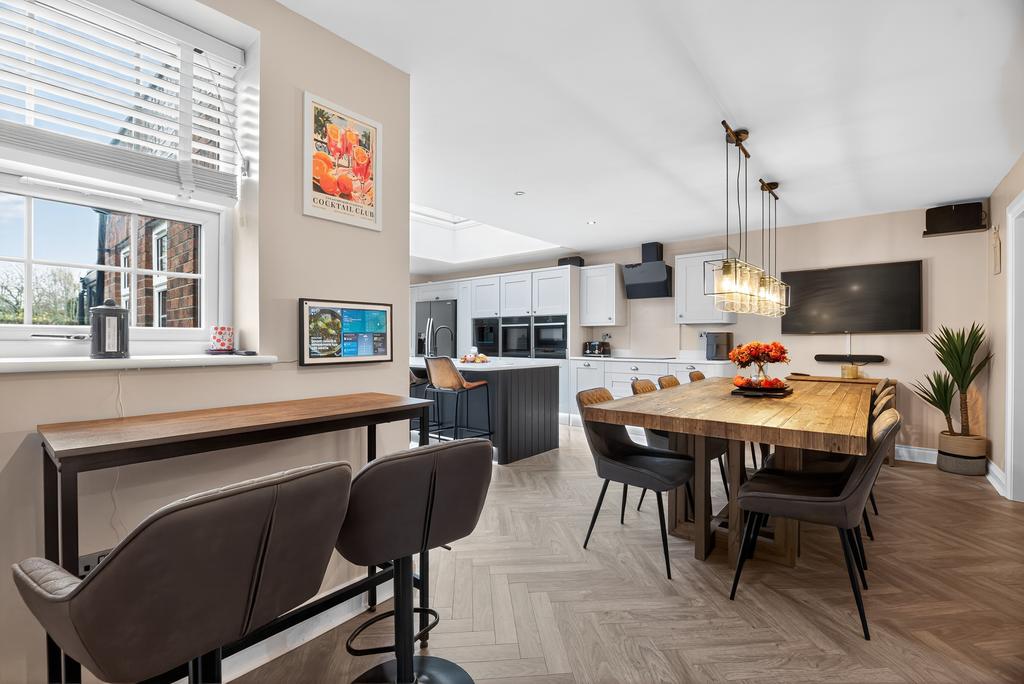 Kitchen/Breakfast