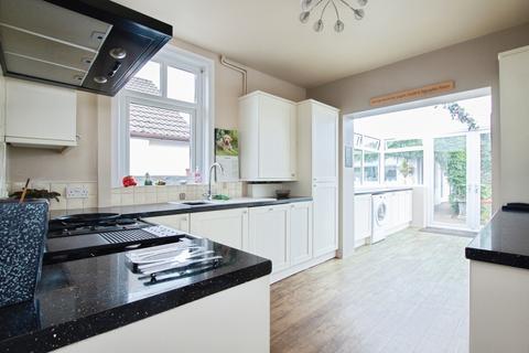 4 bedroom detached bungalow for sale, Heather Road, Bournemouth, BH10
