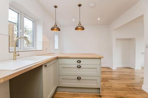 4 bedroom terraced house for sale, Passmore Road, Bradninch, EX5
