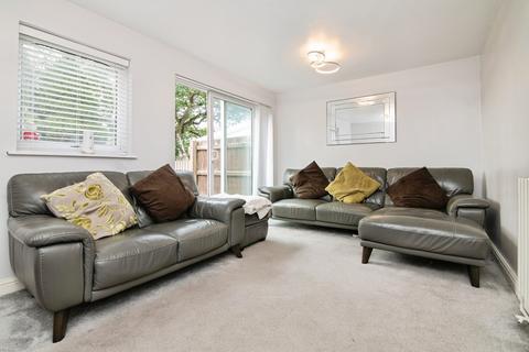 undefined, Near Lands Close, Birmingham, B32