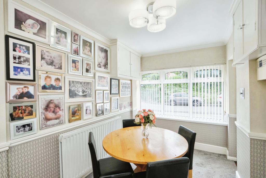 Breakfast Room