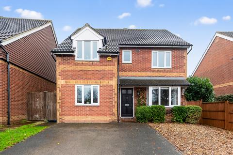 undefined, Byron Drive, Erith, DA8