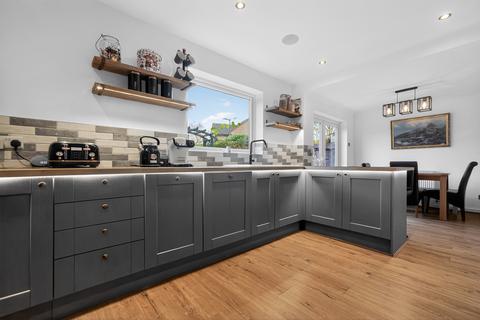 undefined, Byron Drive, Erith, DA8