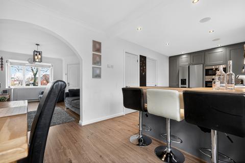 undefined, Byron Drive, Erith, DA8