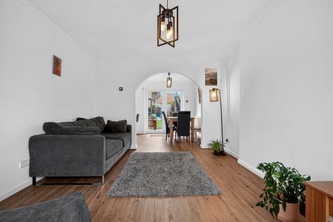 undefined, Byron Drive, Erith, DA8