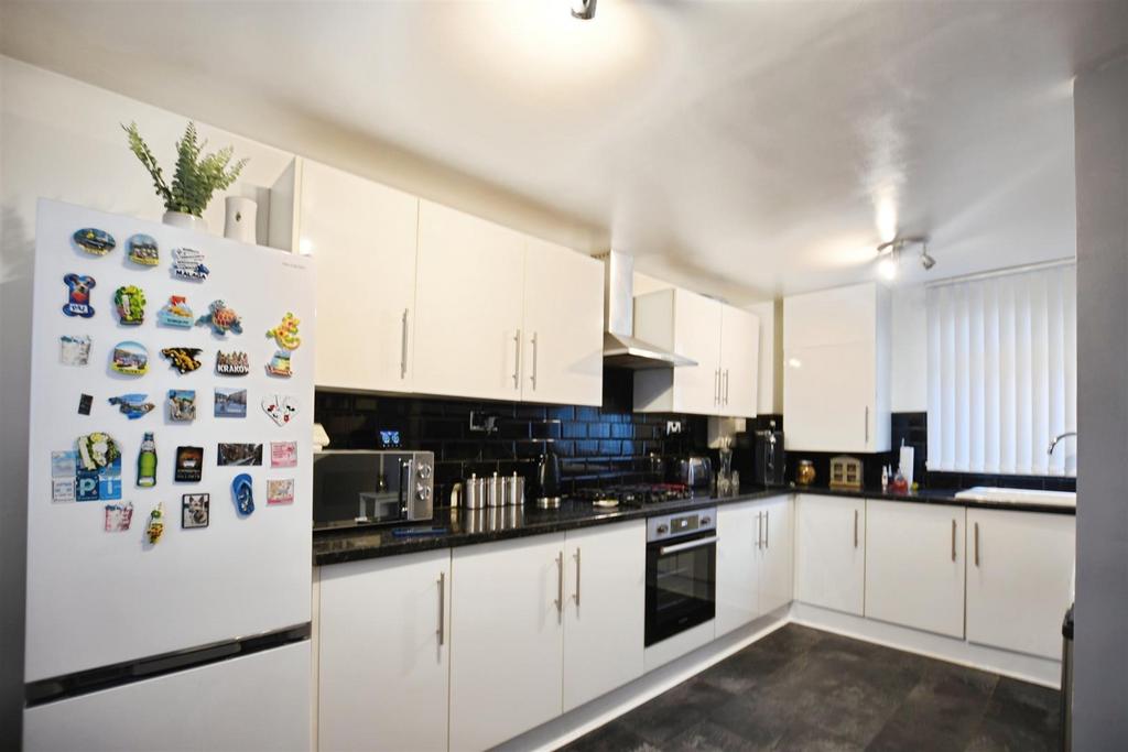 Fitted Kitchen