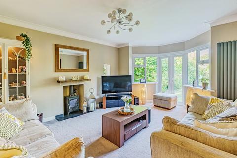 undefined, Blenheim Gardens, South Croydon, CR2