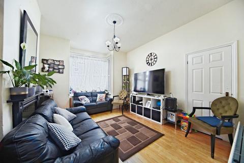 3 bedroom terraced house for sale, Amberley Grove, Croydon, CR0
