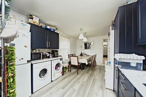3 bedroom terraced house for sale, Amberley Grove, Croydon, CR0