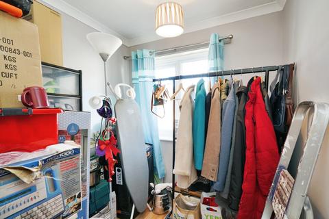 3 bedroom semi-detached house for sale, Hastings Road, Swadlincote, DE11