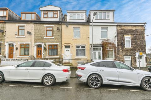4 bedroom terraced house for sale, Hampden Street, Bradford, BD5
