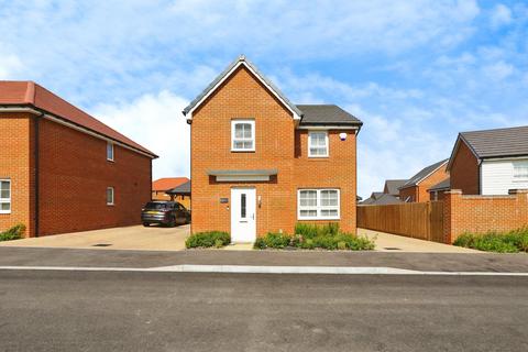 4 bedroom detached house for sale, Redwing Grove, Dover, CT16