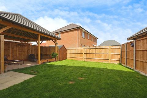 4 bedroom detached house for sale, Redwing Grove, Dover, CT16