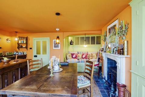 undefined, East Cliff, Dover, CT16