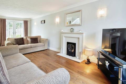 undefined, Farfield Close, Birmingham, B31