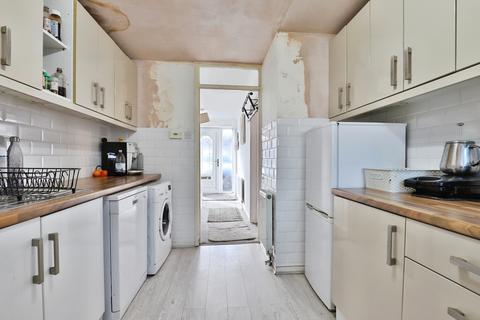 4 bedroom semi-detached house for sale, Beamish Road, Poole, BH17