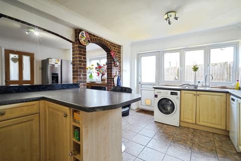 5 bedroom detached house for sale, Pinewood Avenue, Sidcup, DA15
