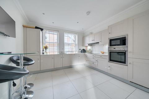 undefined, High Street, Old Woking, Woking, GU22