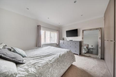 undefined, High Street, Old Woking, Woking, GU22