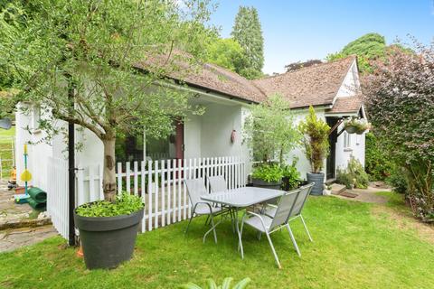 undefined, Stafford Road, Caterham, CR3