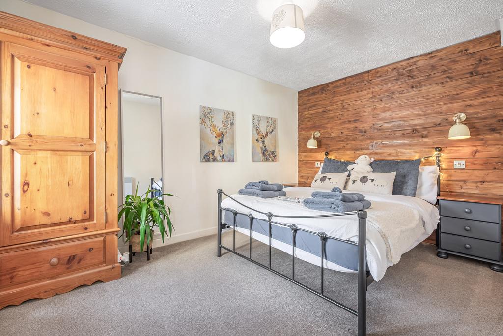 Cottage Bedroom