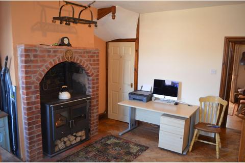 3 bedroom terraced house for sale, Colliery Row, Alfreton, DE55
