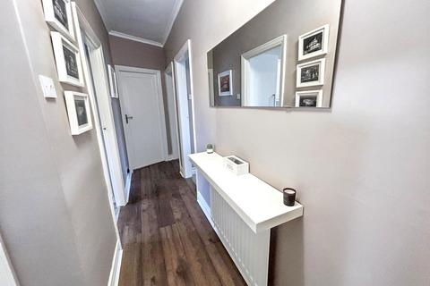 2 bedroom ground floor flat for sale, Balkwell Avenue, North Shields, Tyne and Wear, NE29 7DH