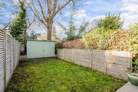 2 bedroom flat for sale, Cranes Park Crescent, Surbiton KT5