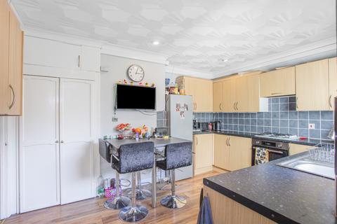 undefined, Goldcrest Way, Croydon, CR0