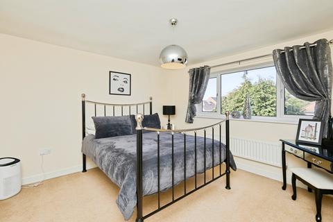 4 bedroom detached house for sale, Church Road, Burton-on-Trent, DE13