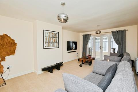 4 bedroom detached house for sale, Church Road, Burton-on-Trent, DE13