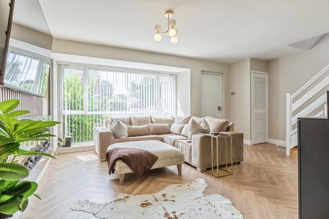3 bedroom semi-detached house for sale, Farn Court, Newcastle Upon Tyne, NE3